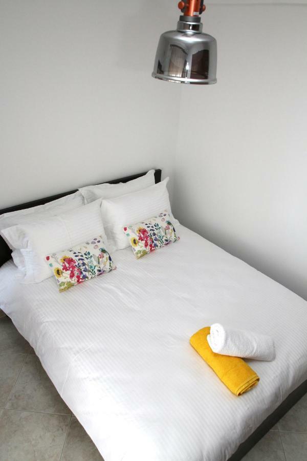 S&S Pura Vida Apartment 帕利乌里翁 外观 照片
